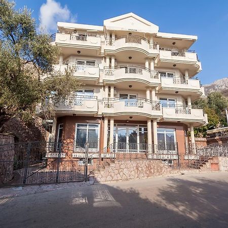 Apartments Kruna Sveti Stefan Eksteriør bilde